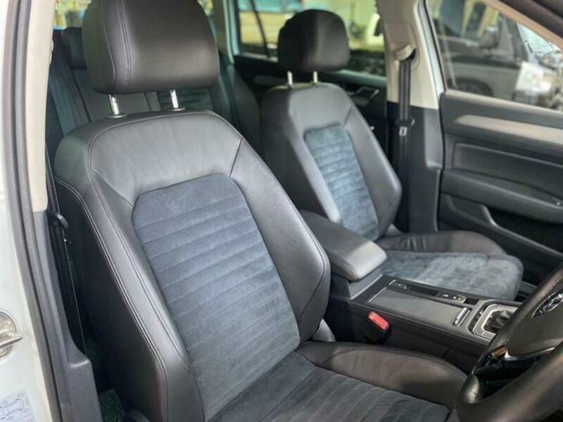 PASSAT VARIANT