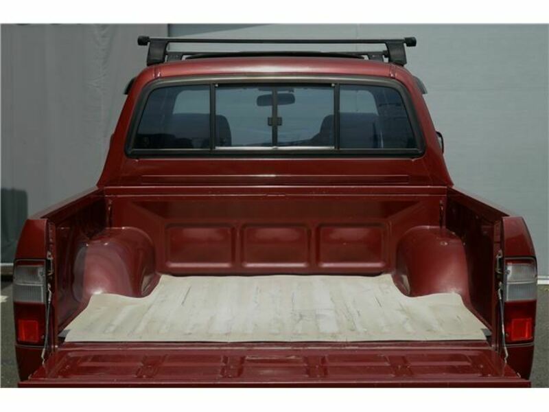 HILUX