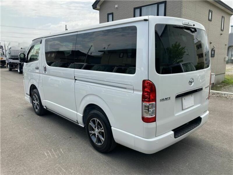 HIACE VAN