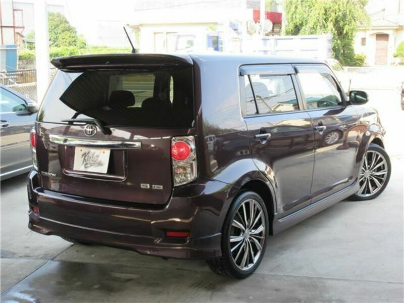 COROLLA RUMION