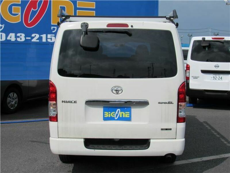 HIACE VAN