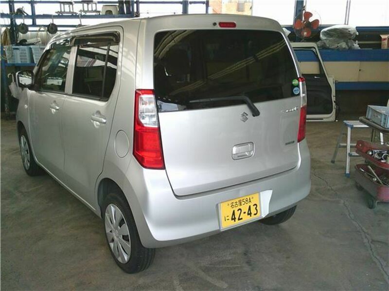WAGON R