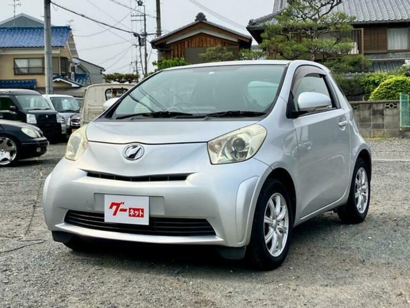 TOYOTA IQ