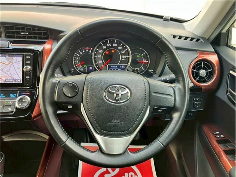 COROLLA AXIO