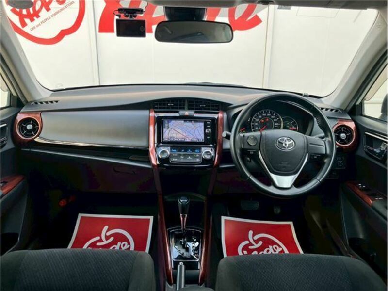 COROLLA AXIO