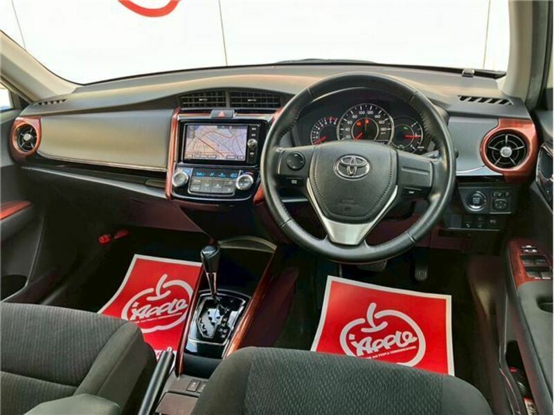 COROLLA AXIO