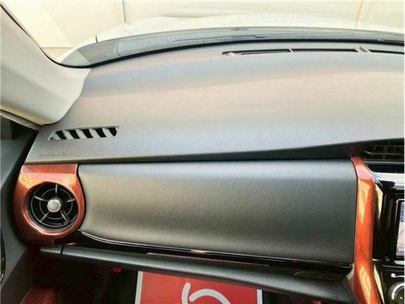 COROLLA AXIO