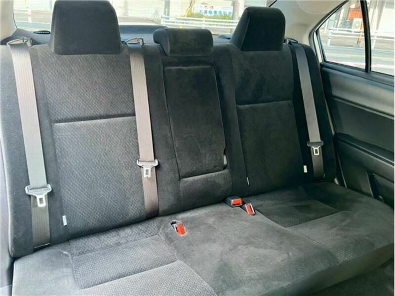 COROLLA AXIO