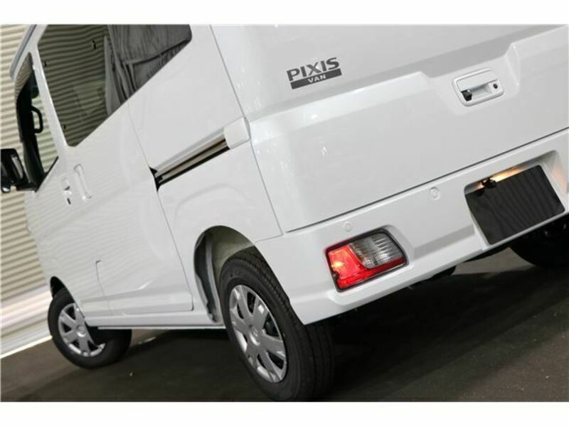 PIXIS VAN