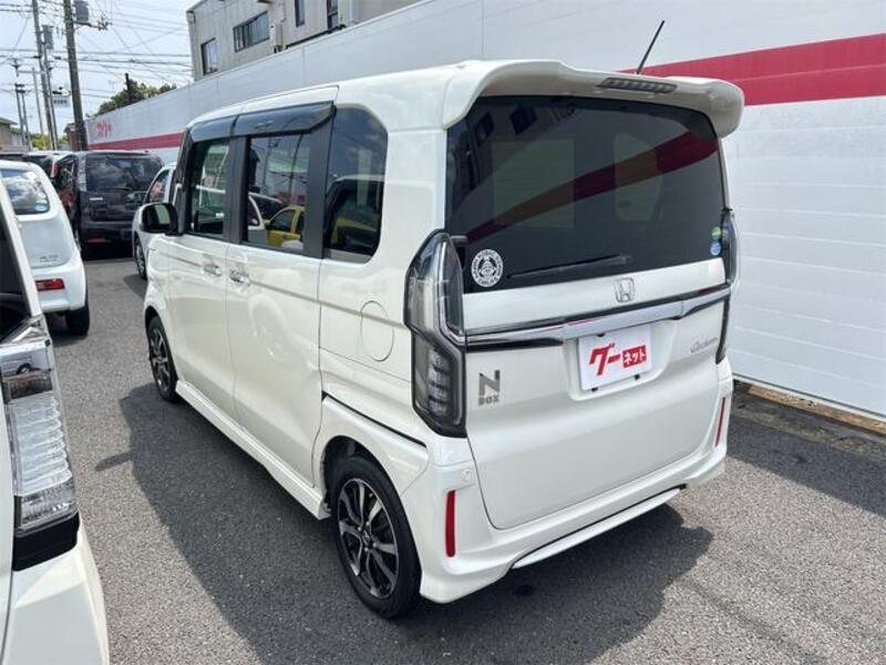 N BOX CUSTOM