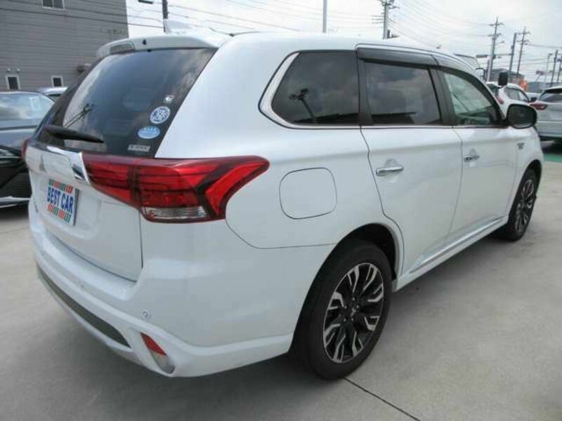 OUTLANDER PHEV