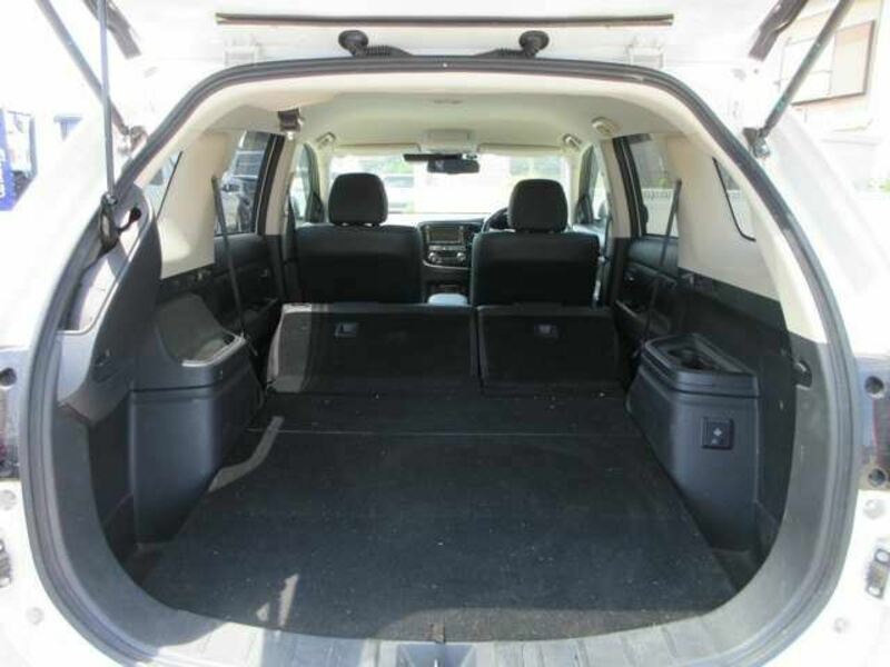 OUTLANDER PHEV