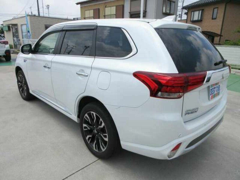 OUTLANDER PHEV