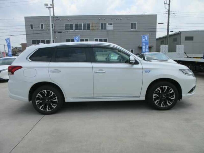 OUTLANDER PHEV