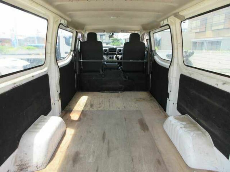 NV350 CARAVAN