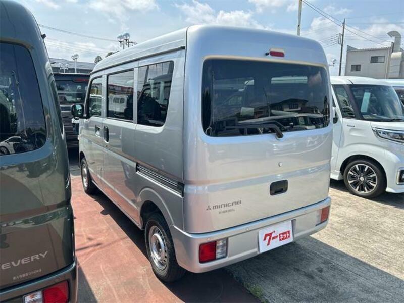 MINICAB VAN