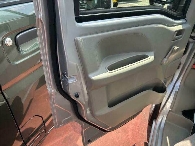 MINICAB VAN