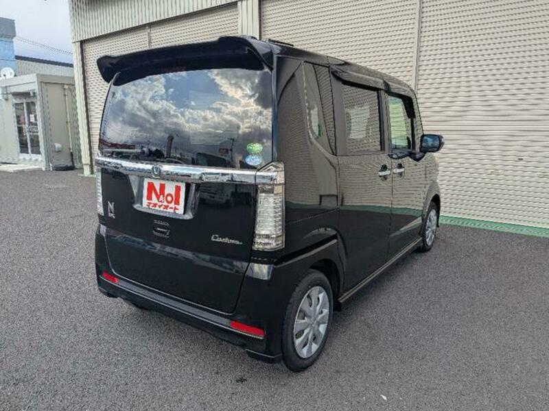 N BOX CUSTOM