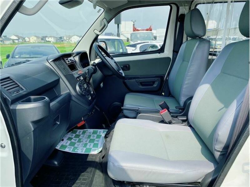 BONGO VAN