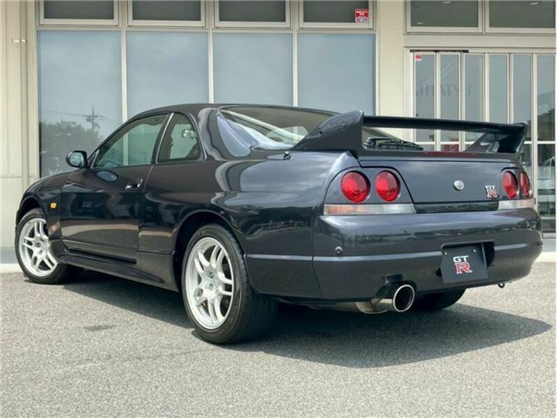 SKYLINE