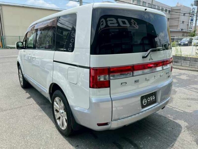 DELICA D5