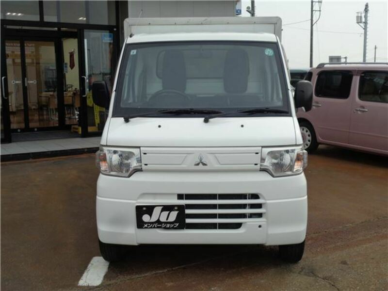 MINICAB TRUCK
