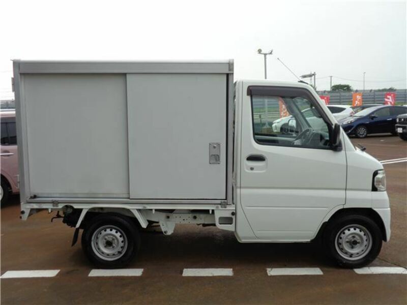 MINICAB TRUCK
