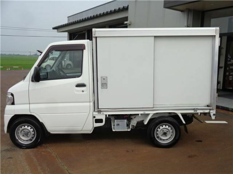 MINICAB TRUCK