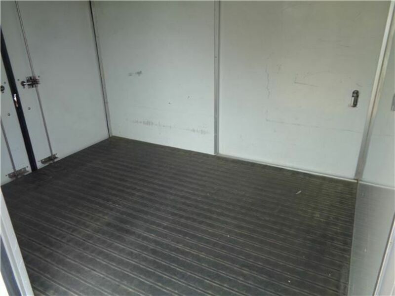 MINICAB TRUCK