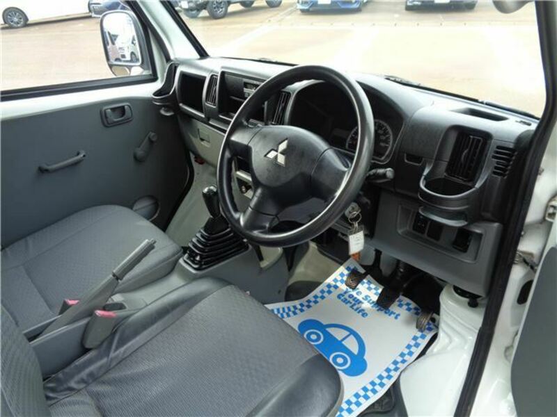 MINICAB TRUCK