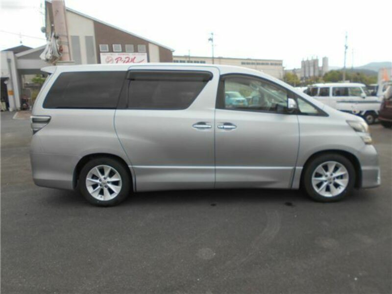 VELLFIRE
