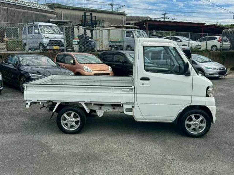 MINICAB TRUCK
