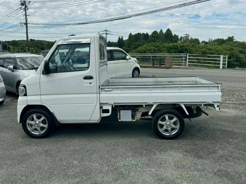 MINICAB TRUCK