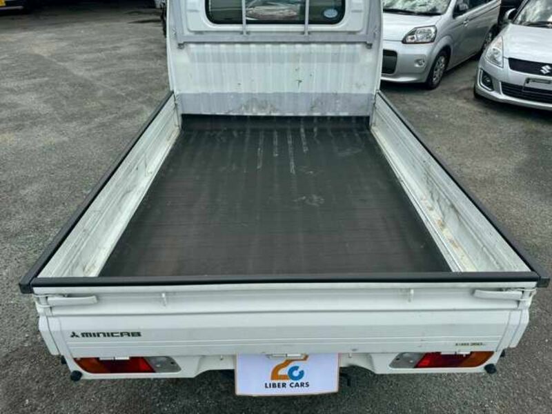 MINICAB TRUCK
