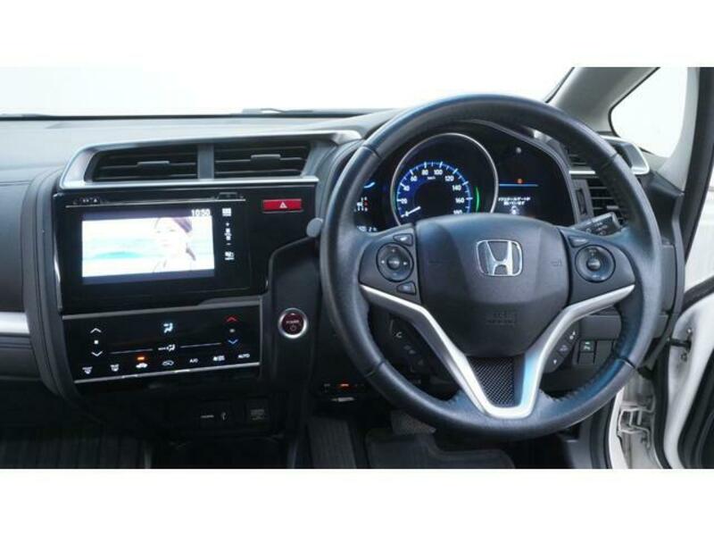 FIT HYBRID