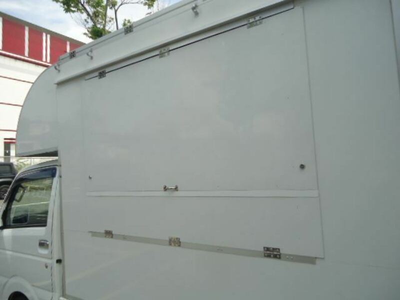 CARRY TRUCK