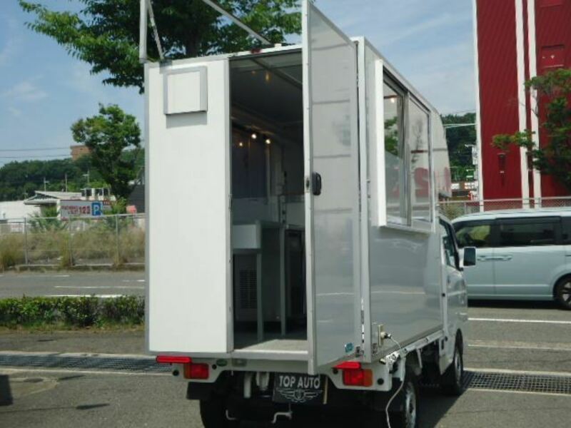 CARRY TRUCK