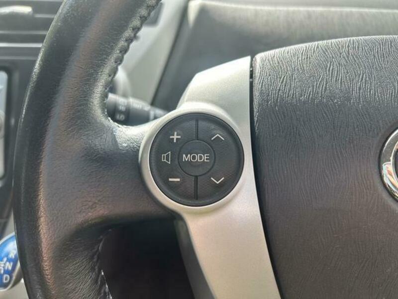 PRIUS ALPHA
