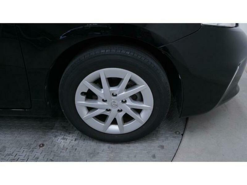 PRIUS ALPHA