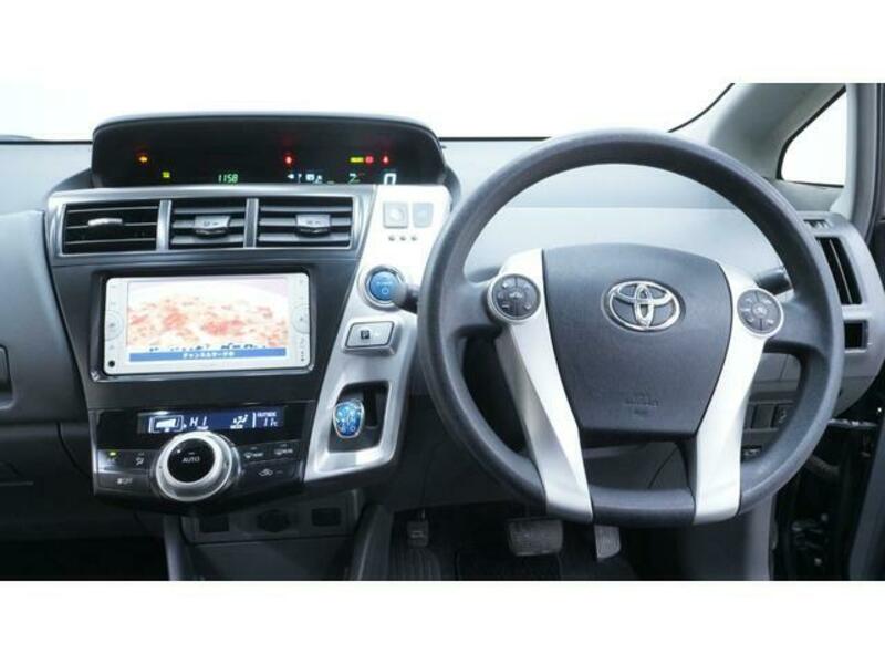 PRIUS ALPHA