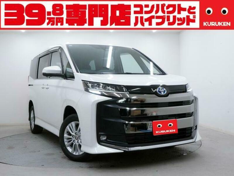 TOYOTA NOAH