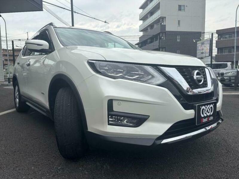 X-TRAIL