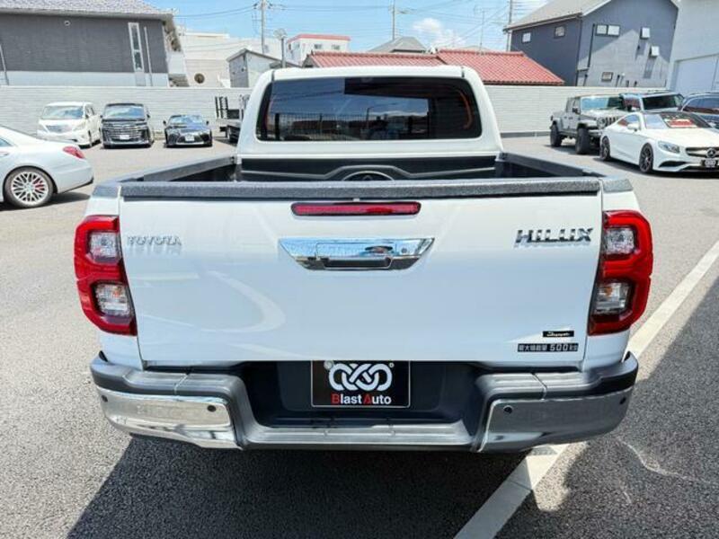HILUX