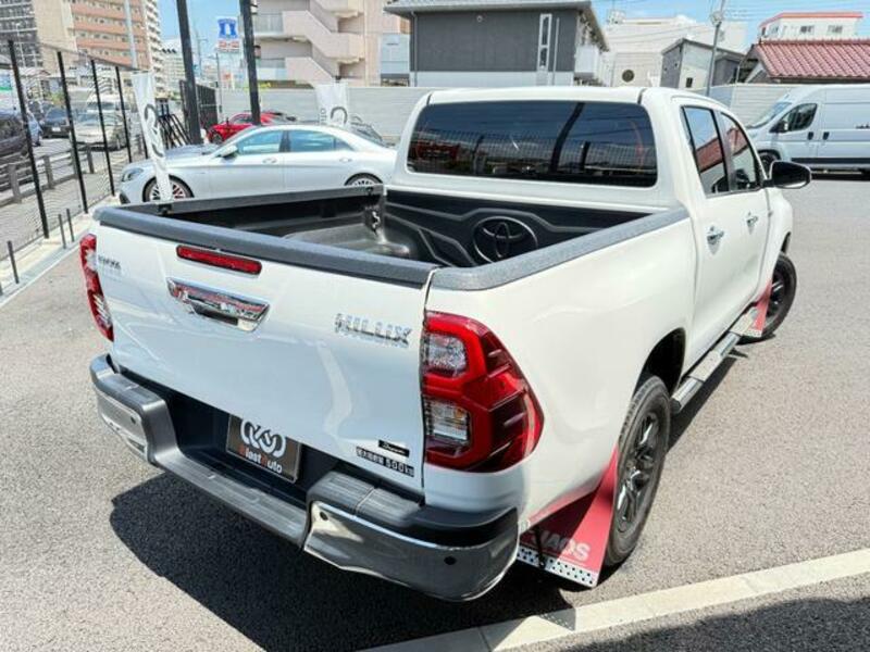 HILUX