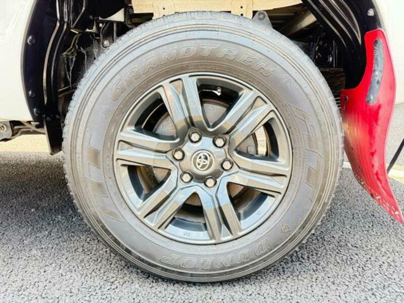 HILUX