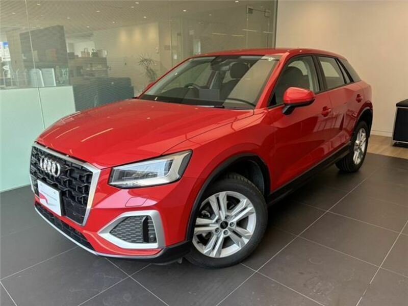 AUDI Q2
