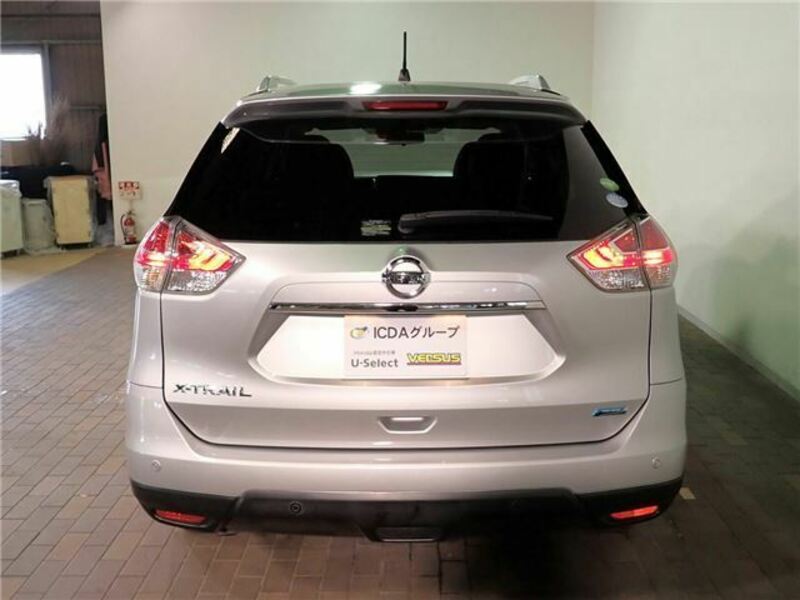X-TRAIL