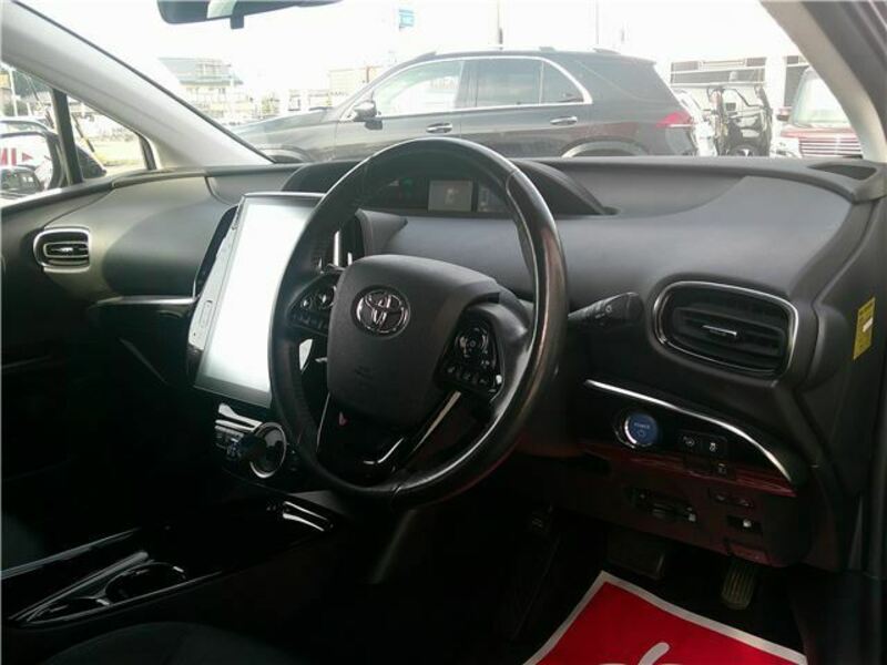 PRIUS PHV
