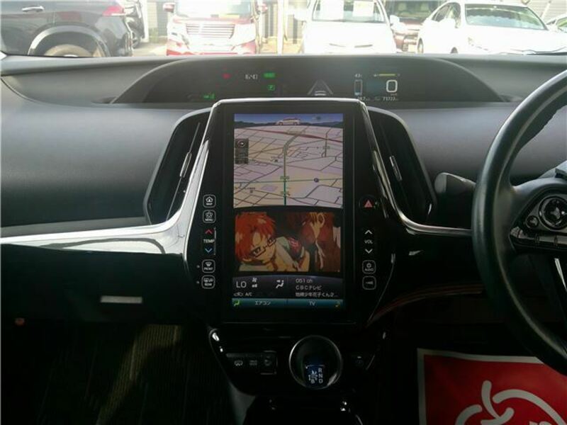 PRIUS PHV