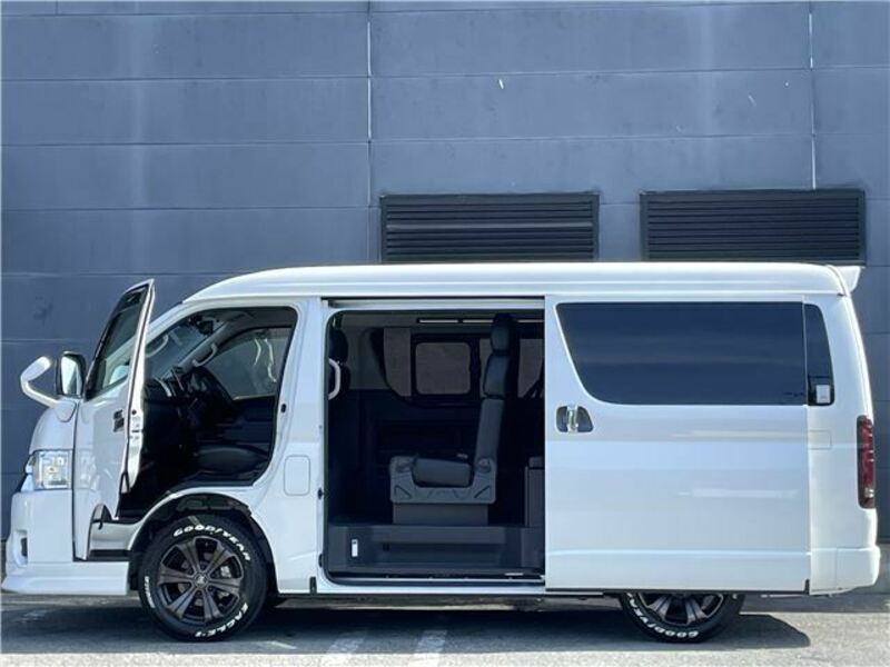 HIACE